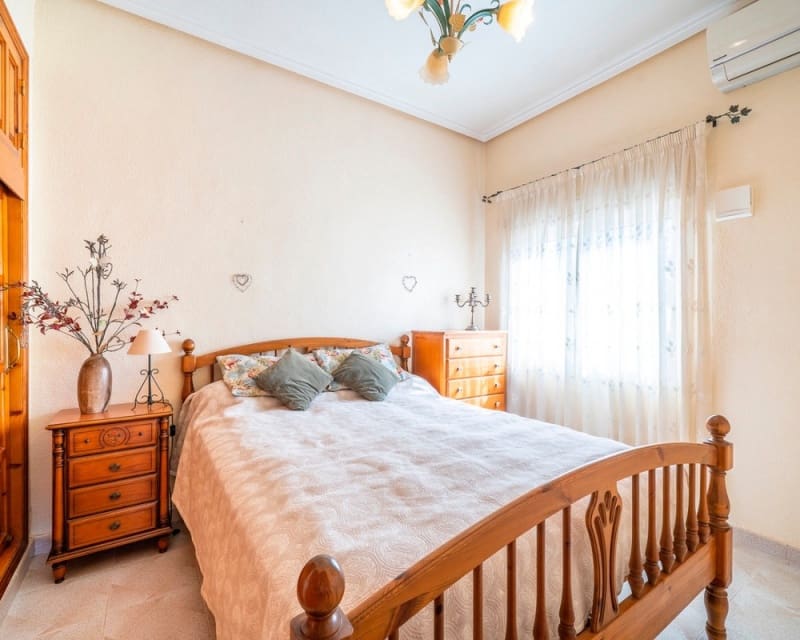 3 makuuhuone Huvila myytävänä paikassa Ciudad Quesada - 399 000 € (Ref: 9895480)