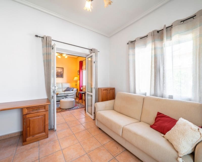 3 makuuhuone Huvila myytävänä paikassa Ciudad Quesada - 399 000 € (Ref: 9895480)