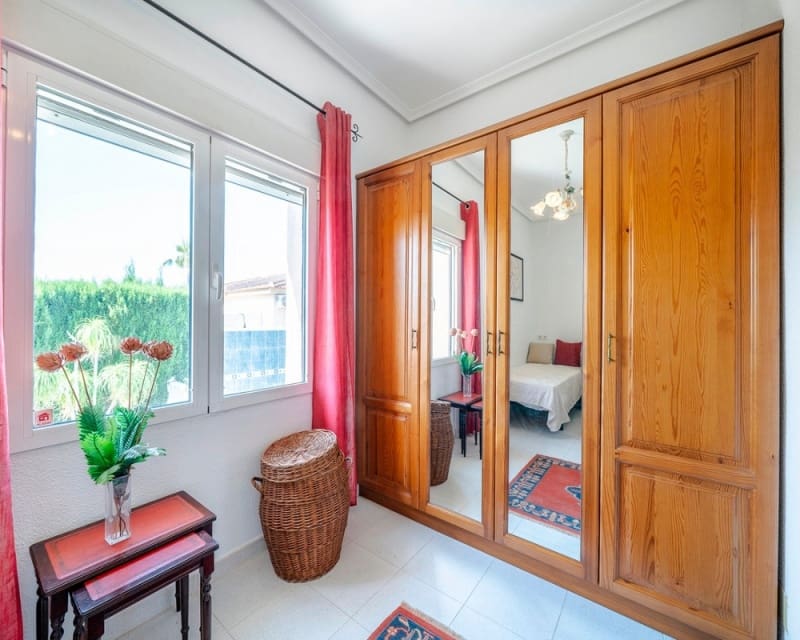 3 makuuhuone Huvila myytävänä paikassa Ciudad Quesada - 399 000 € (Ref: 9895480)