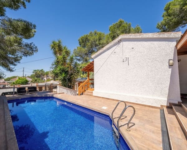 5 soverom Villa til salgs i Pilar de la Horadada ciudad, Pilar de la Horadada - € 499 000 (Ref: 9895481)