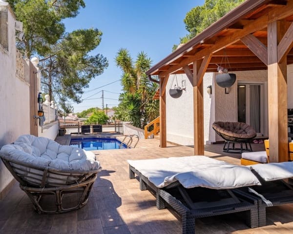 5 soverom Villa til salgs i Pilar de la Horadada ciudad, Pilar de la Horadada - € 499 000 (Ref: 9895481)