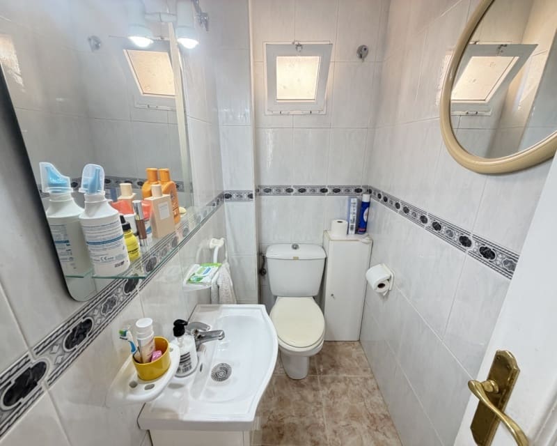 Apartamento de 3 habitaciones en La Zenia en venta con piscina - 188.500 € (Ref: 9895482)