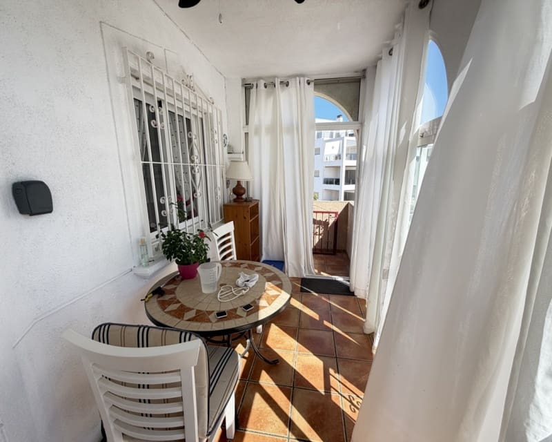 Apartamento de 3 habitaciones en La Zenia en venta con piscina - 188.500 € (Ref: 9895482)