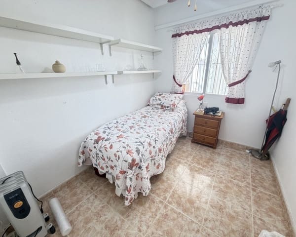 Apartamento de 3 habitaciones en La Zenia, Orihuela en venta con piscina - 188.500 € (Ref: 9895482)