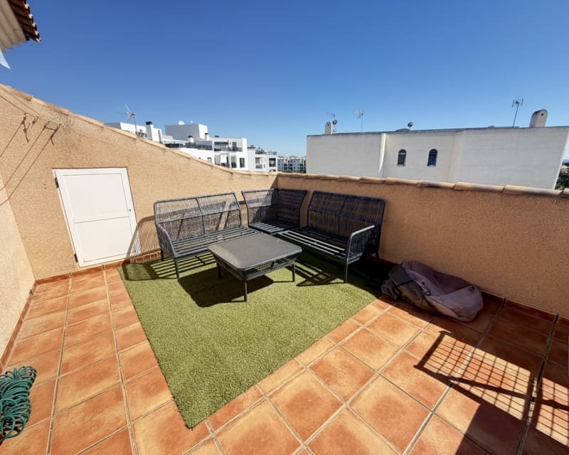 Apartamento de 3 habitaciones en La Zenia en venta con piscina - 188.500 € (Ref: 9895482)