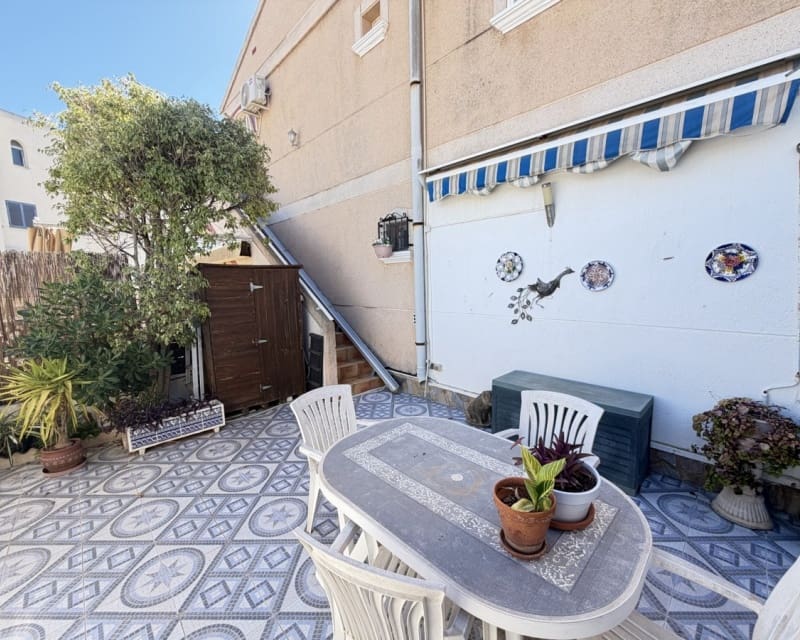 Apartamento de 3 habitaciones en La Zenia en venta con piscina - 188.500 € (Ref: 9895482)