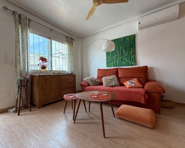 2 bedroom Villa for sale in La Marquesa, Rojales with pool - € 177,000 (Ref: 9895483)