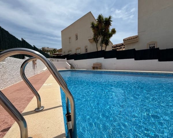 2 bedroom Villa for sale in La Marquesa, Rojales with pool - € 177,000 (Ref: 9895483)