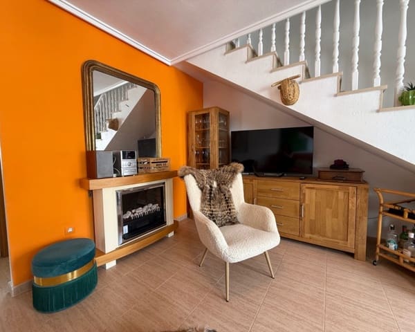 2 bedroom Villa for sale in La Marquesa, Rojales with pool - € 177,000 (Ref: 9895483)