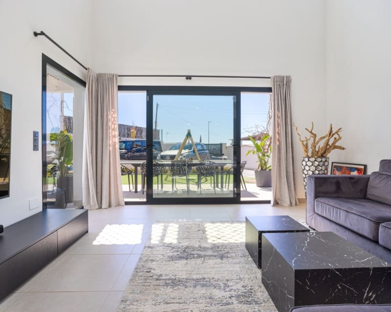 4 sypialnia Willa na sprzedaż w Ciudad Quesada z basenem - 669 000 € (Ref: 9895486)