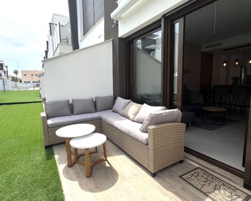 2 sovrum Lägenhet till salu i San Pedro del Pinatar med pool - 224 500 € (Ref: 9895487)