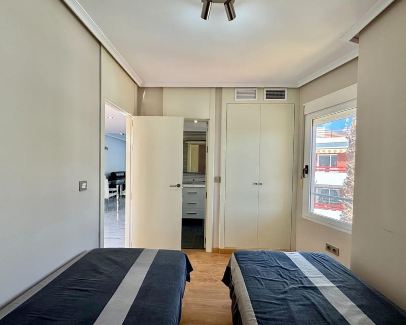 2 soveværelse Lejlighed til salg i Orihuela Costa med swimmingpool - € 229.950 (Ref: 9895488)