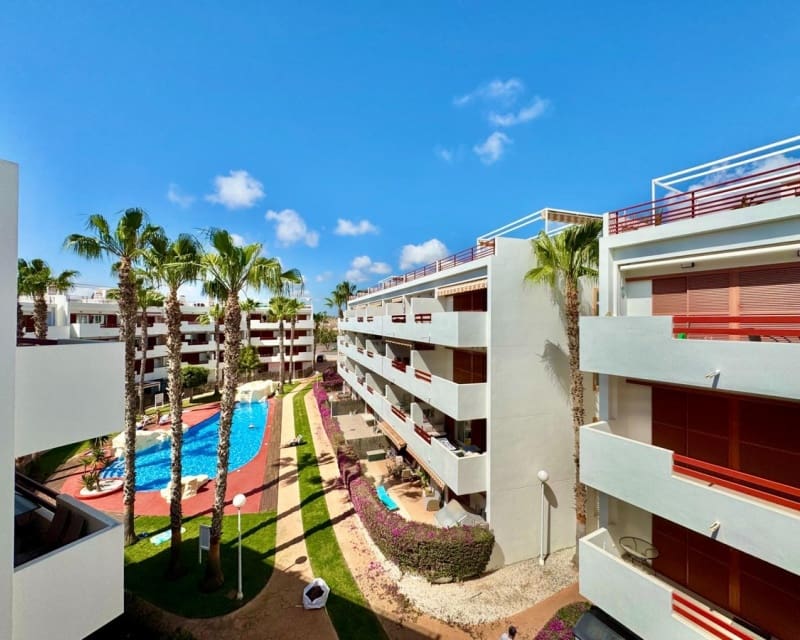 2 soveværelse Lejlighed til salg i Orihuela Costa med swimmingpool - € 229.950 (Ref: 9895488)
