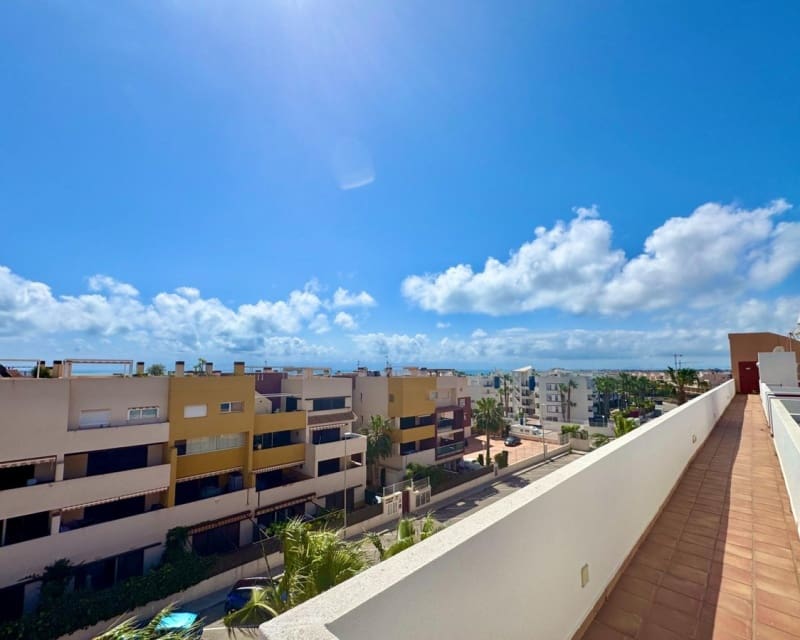 2 soveværelse Lejlighed til salg i Orihuela Costa med swimmingpool - € 229.950 (Ref: 9895488)
