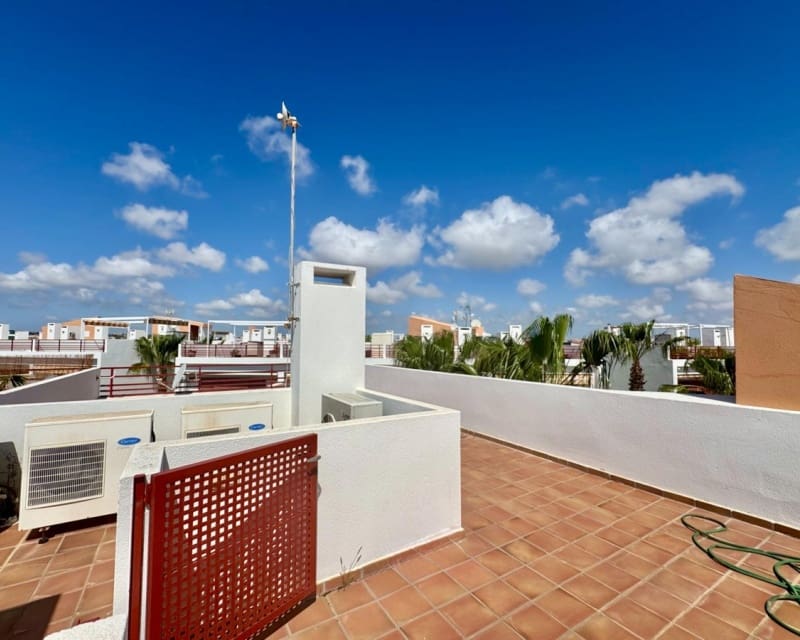 2 soveværelse Lejlighed til salg i Orihuela Costa med swimmingpool - € 229.950 (Ref: 9895488)