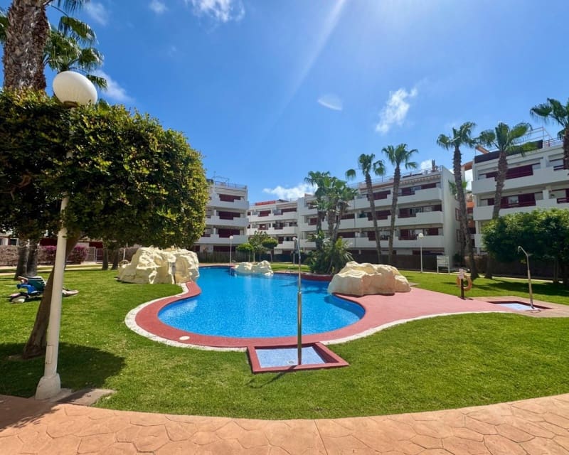 2 soveværelse Lejlighed til salg i Orihuela Costa med swimmingpool - € 229.950 (Ref: 9895488)