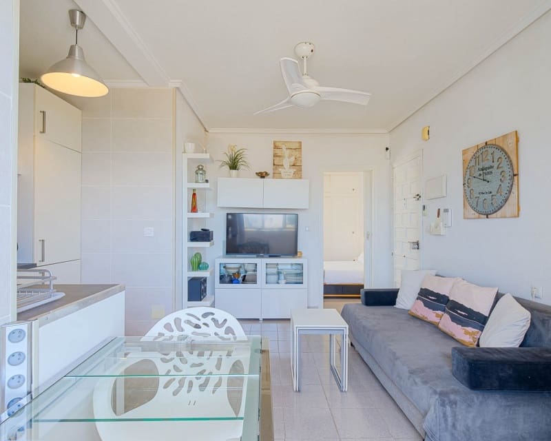 1 quarto Apartamento para venda em Punta Prima com piscina - 135 000 € (Ref: 9895489)
