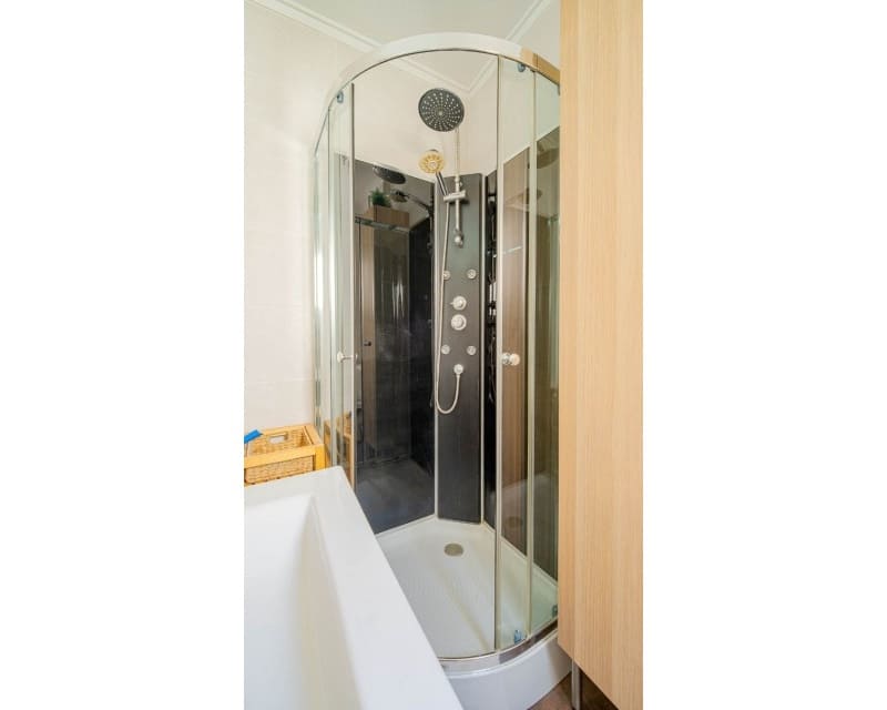 1 quarto Apartamento para venda em Punta Prima com piscina - 135 000 € (Ref: 9895489)
