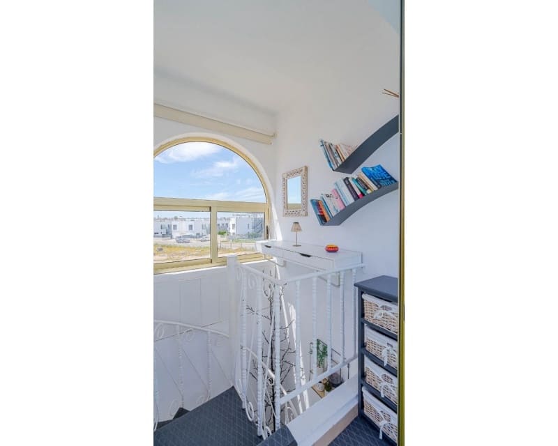 1 quarto Apartamento para venda em Punta Prima com piscina - 135 000 € (Ref: 9895489)