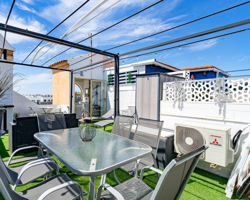 1 quarto Apartamento para venda em Punta Prima com piscina - 135 000 € (Ref: 9895489)