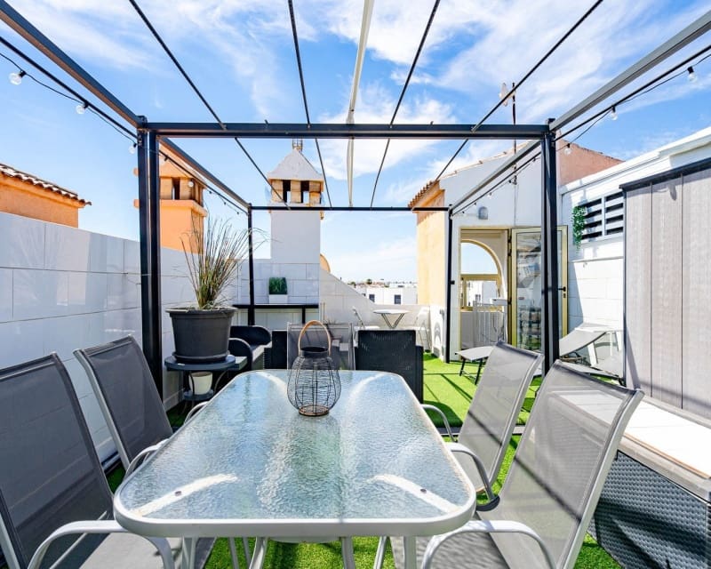 1 quarto Apartamento para venda em Punta Prima com piscina - 135 000 € (Ref: 9895489)
