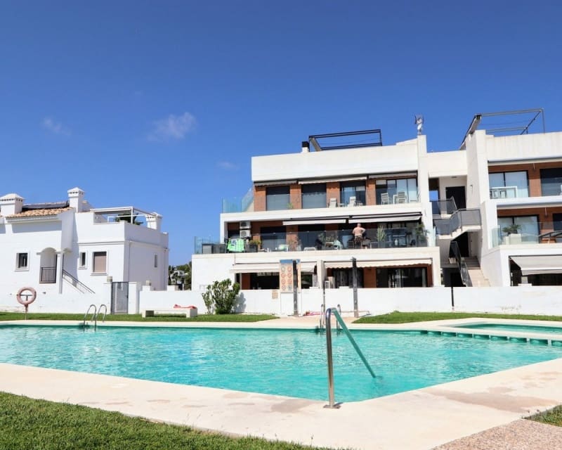 2 soverom Leilighet til salgs i Villamartin med svømmebasseng - € 234 000 (Ref: 9895490)