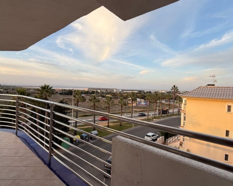1 Zimmer Apartment zu verkaufen in Torrevieja - 119.000 € (Ref: 9895491)