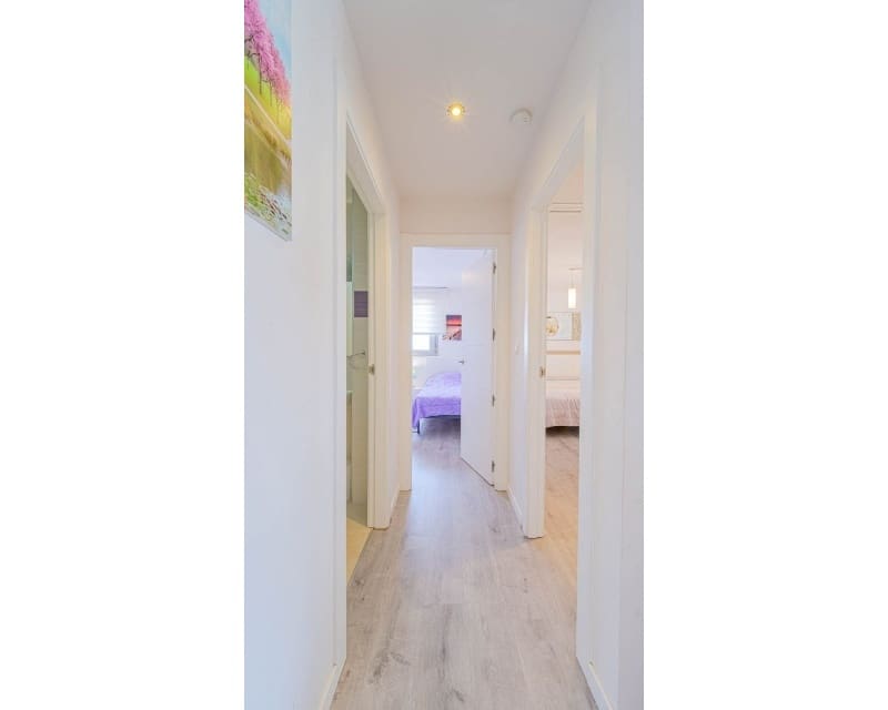 2 soveværelse Lejlighed til salg i Villamartin med swimmingpool - € 275.000 (Ref: 9895494)