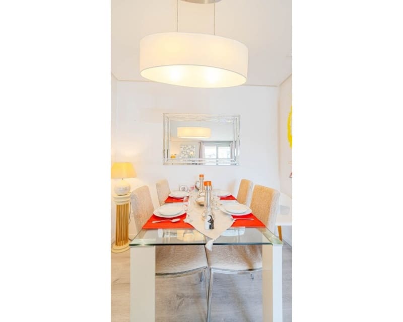 2 soveværelse Lejlighed til salg i Villamartin med swimmingpool - € 275.000 (Ref: 9895494)