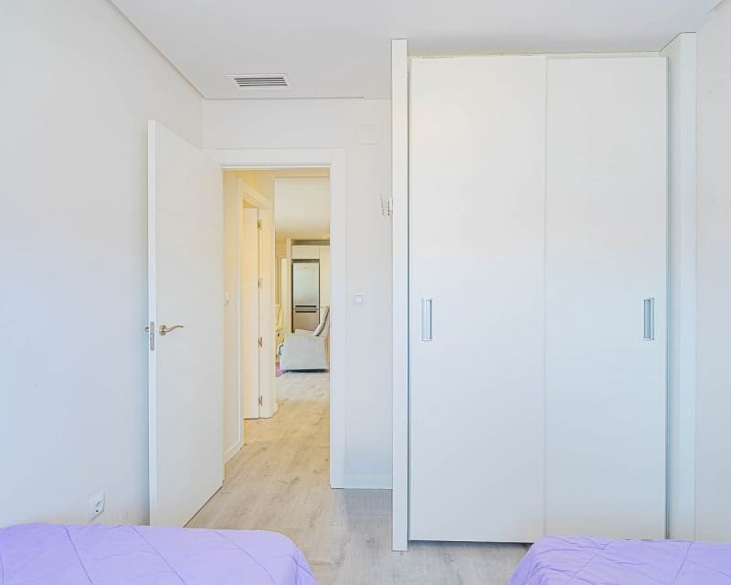 2 soveværelse Lejlighed til salg i Villamartin med swimmingpool - € 275.000 (Ref: 9895494)