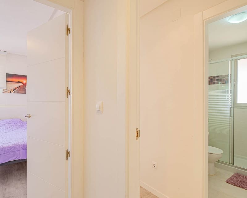 2 soveværelse Lejlighed til salg i Villamartin med swimmingpool - € 275.000 (Ref: 9895494)