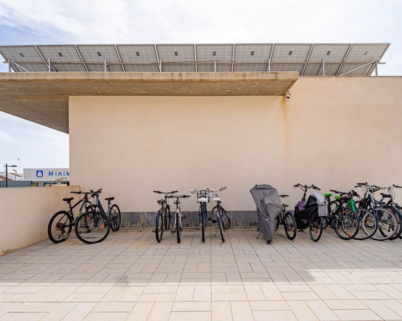 2 soveværelse Lejlighed til salg i Villamartin med swimmingpool - € 275.000 (Ref: 9895494)