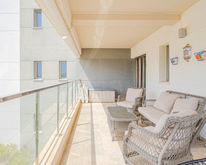 2 soveværelse Lejlighed til salg i Villamartin med swimmingpool - € 275.000 (Ref: 9895494)