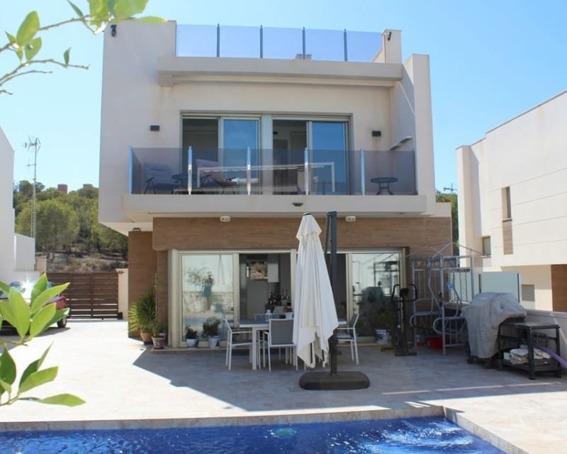 3 bedroom Villa for sale in San Miguel de Salinas with pool - € 429,000 (Ref: 9895495)