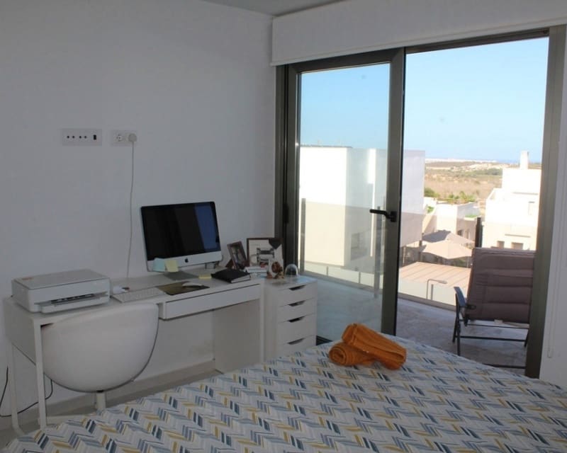 3 bedroom Villa for sale in San Miguel de Salinas with pool - € 429,000 (Ref: 9895495)
