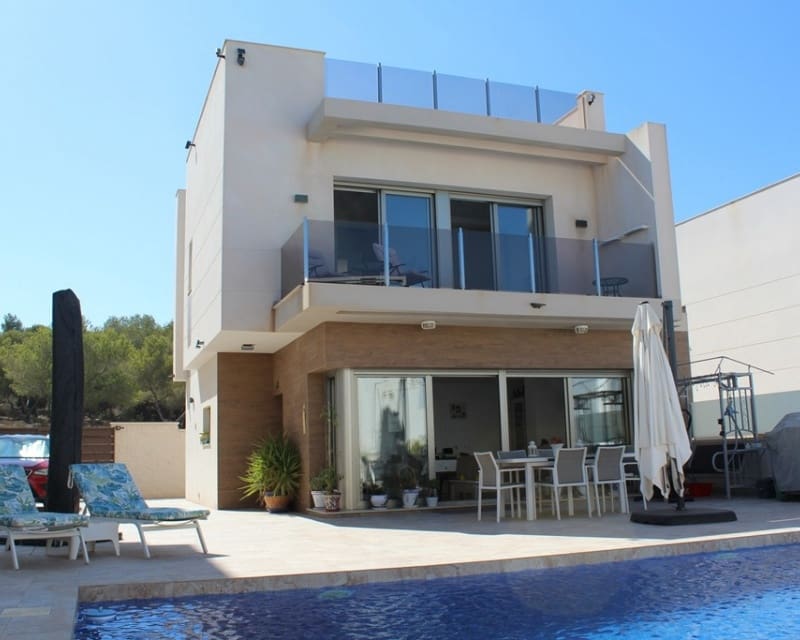 3 bedroom Villa for sale in San Miguel de Salinas with pool - € 429,000 (Ref: 9895495)