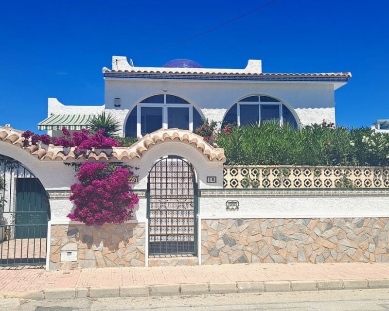 3 soverom Villa til salgs i Villamartin med svømmebasseng - € 350 000 (Ref: 9895496)