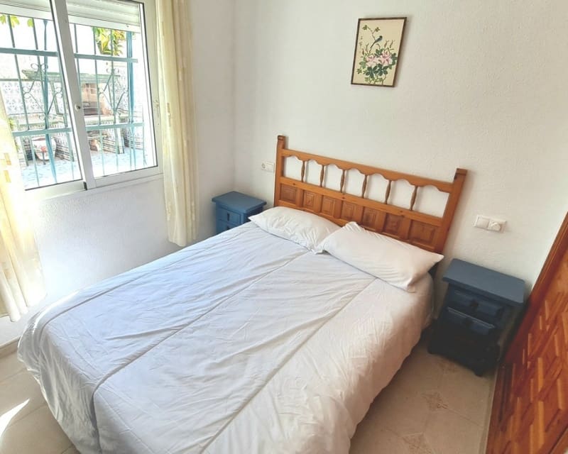 3 soverom Villa til salgs i Villamartin med svømmebasseng - € 350 000 (Ref: 9895496)