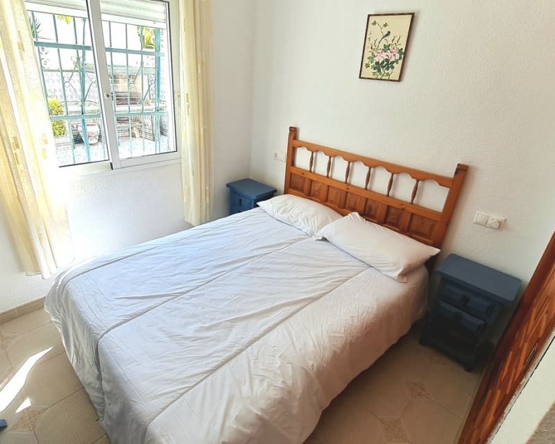 3 soverom Villa til salgs i Villamartin med svømmebasseng - € 350 000 (Ref: 9895496)