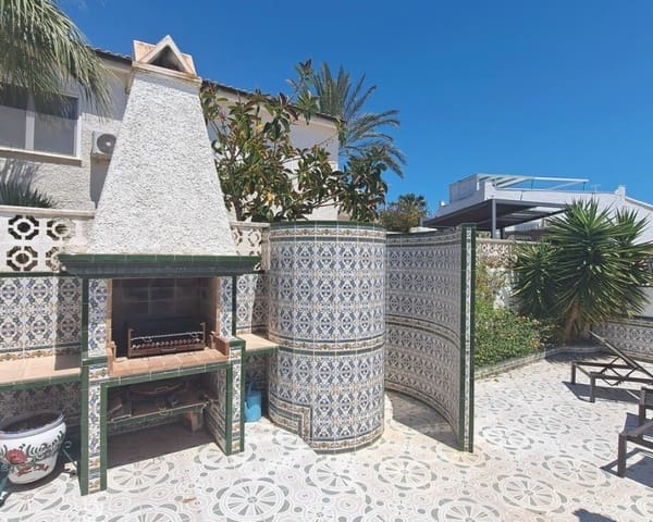 3 soverom Villa til salgs i Villamartin, Orihuela med svømmebasseng - € 350 000 (Ref: 9895496)