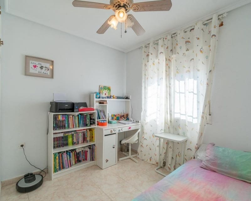 3 bedroom Townhouse for sale in Playa Flamenca with pool - € 229,000 (Ref: 9895498)