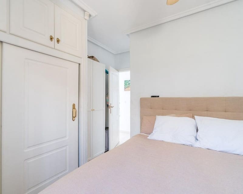 3 bedroom Townhouse for sale in Playa Flamenca with pool - € 229,000 (Ref: 9895498)