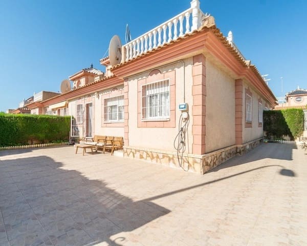 3 bedroom Townhouse for sale in Playa Flamenca, Orihuela with pool - € 229,000 (Ref: 9895498)