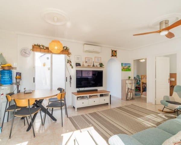 3 bedroom Townhouse for sale in Playa Flamenca, Orihuela with pool - € 229,000 (Ref: 9895498)