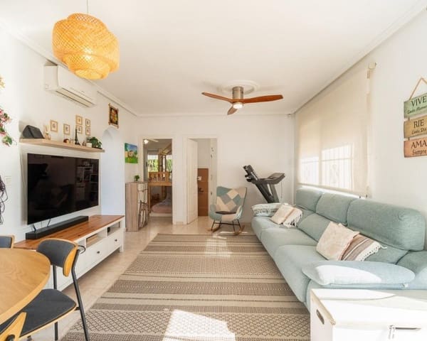 3 bedroom Townhouse for sale in Playa Flamenca, Orihuela with pool - € 229,000 (Ref: 9895498)