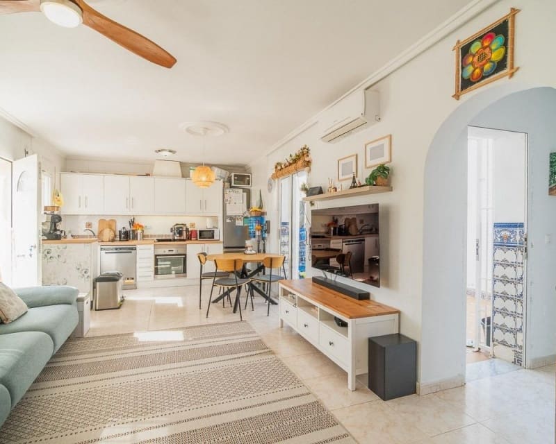 3 bedroom Townhouse for sale in Playa Flamenca with pool - € 229,000 (Ref: 9895498)