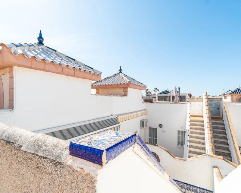 3 bedroom Townhouse for sale in Playa Flamenca with pool - € 229,000 (Ref: 9895498)