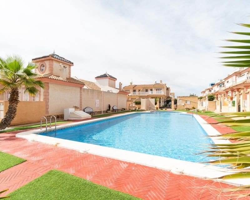 3 bedroom Townhouse for sale in Playa Flamenca with pool - € 229,000 (Ref: 9895498)