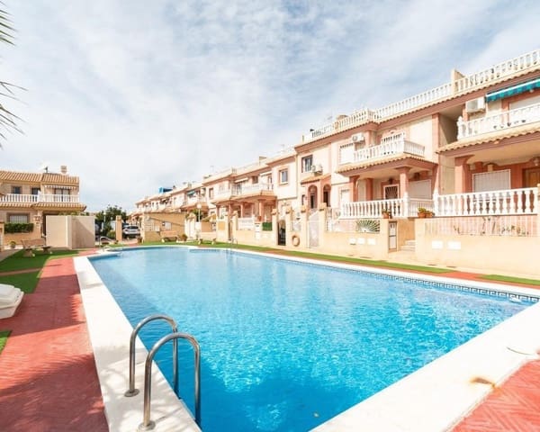 3 bedroom Townhouse for sale in Playa Flamenca, Orihuela with pool - € 229,000 (Ref: 9895498)