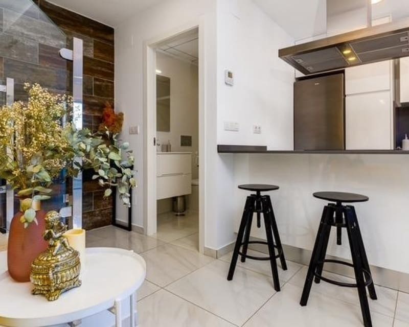 3 soverom Hus til salgs i Villamartin med svømmebasseng - € 325 000 (Ref: 9895499)